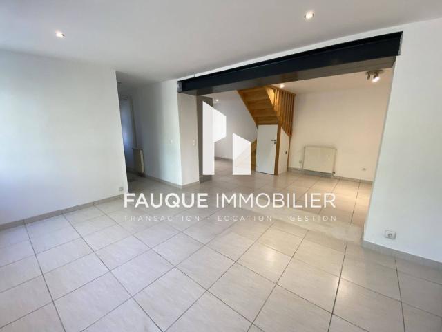 CHABEUIL Maison de village 125 m² 5 chambres + bureau avec g