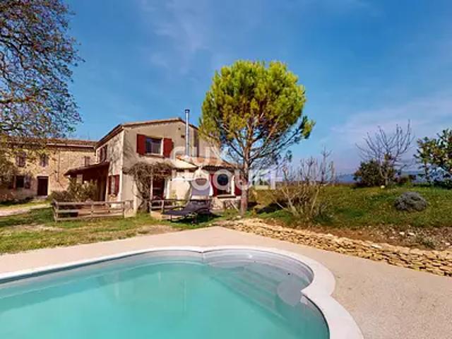Chabrillan 26400 Achat / Vente maison 5 pièces t5 au dernier étage cave