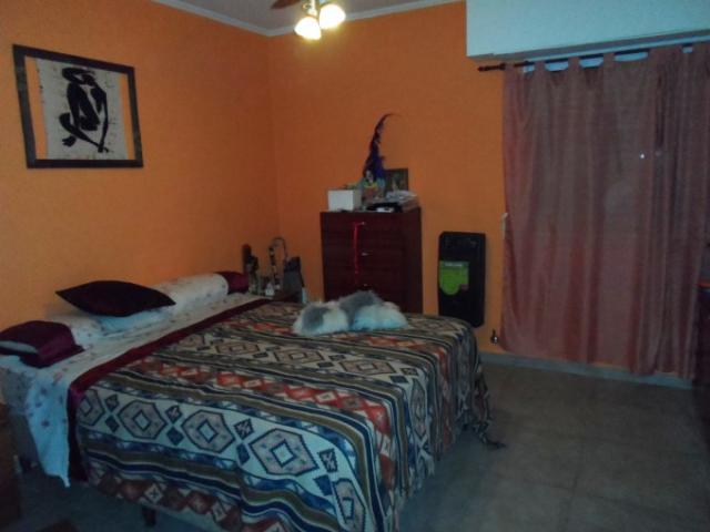 CHACABUCO 182: 2 DORMIT Y DEP: 530.000 $
