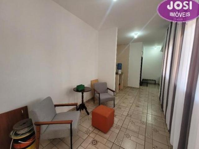 Chácara à Beira Lago em Alfenas, 720m² e Casa