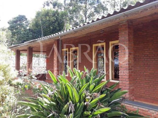 Chácara à venda, 5 quartos, 3 suítes, 2 vagas, Vale do Ipê Antônio Carlos/MG