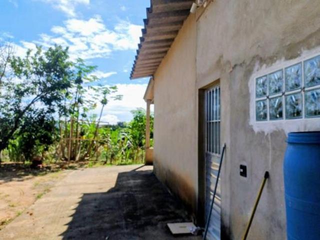 Chacara á venda com Casa nova 2 quartos e Terreno 13.332 m²