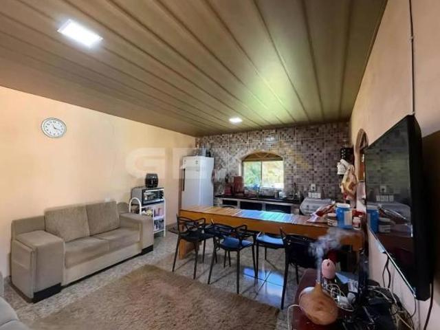 Chácara à venda com 2.000 m² em Marilândia com piscina