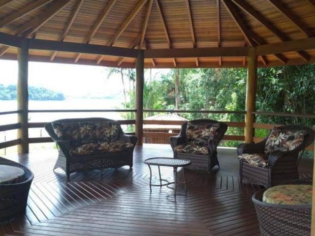 Chácara à venda às margens da represa de Avaré SP