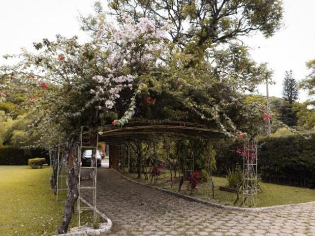 Chácara à venda em Indaiatuba, Parque das Bandeiras, com 8 quartos, com 5000 m²