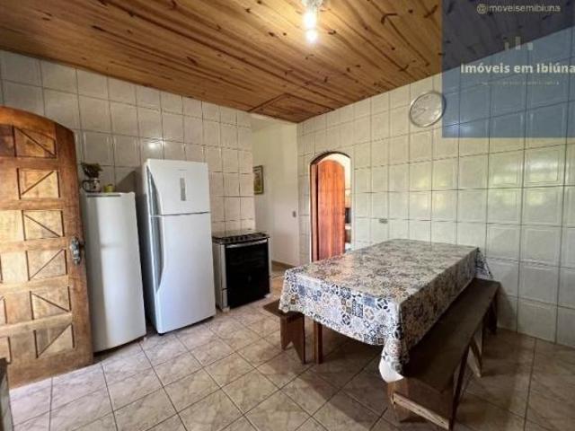 Chácara à venda em Ibiúna SP com piscina aquecida, 3 quartos, espaço gourmet e 1.000m² de terreno