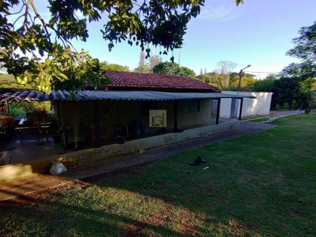 Chácara à venda em Itu SP, Pedregulho: 5 quartos, 1 suíte, 2 salas, 4 banheiros, 164 m² de área!