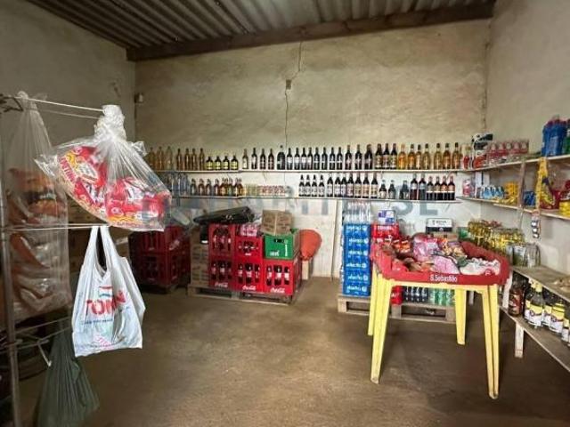 Chácara à venda em local privilegiado com 4 quartos, 2 salas, 3 banheiros, 3 vagas de garagem e 450m
