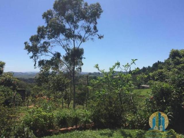 Chácara á Venda em Santana de Parnaíba SP