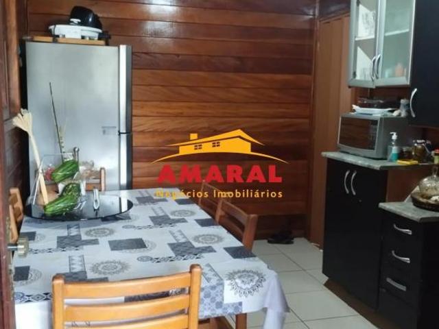 hácara à Venda em Poá 2 Quartos, Amplo Terreno e 4 Vagas / Excelente Localização