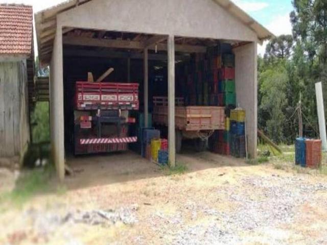 Chácara à Venda em Quitandinha