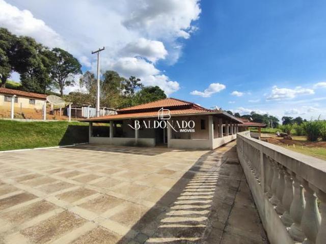 Chácara à Venda em Toledo MG 2.000 m Água de mina 2 quartos
