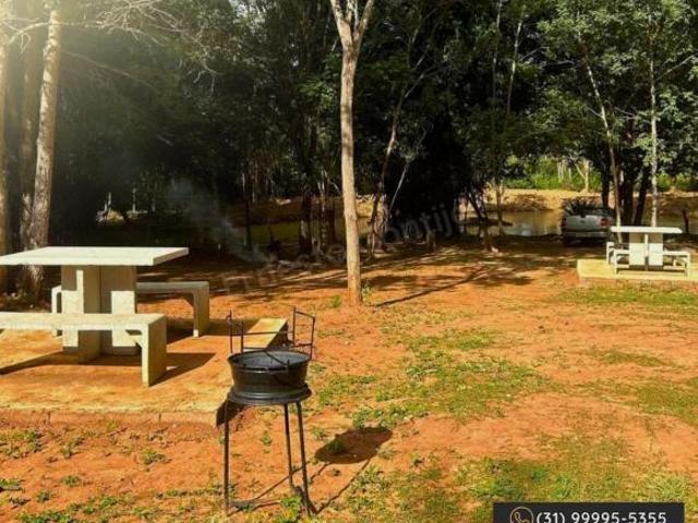 Chácara à venda no Centro de Curvelo MG com 1.000m² de área: oportunidade imperdível!