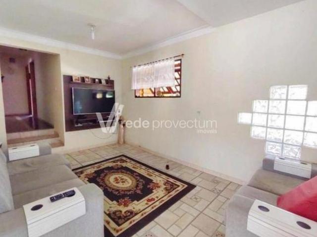 Chácara à Venda no Village Campinas – Barão Geraldo | 3.180m² de Área Total e La