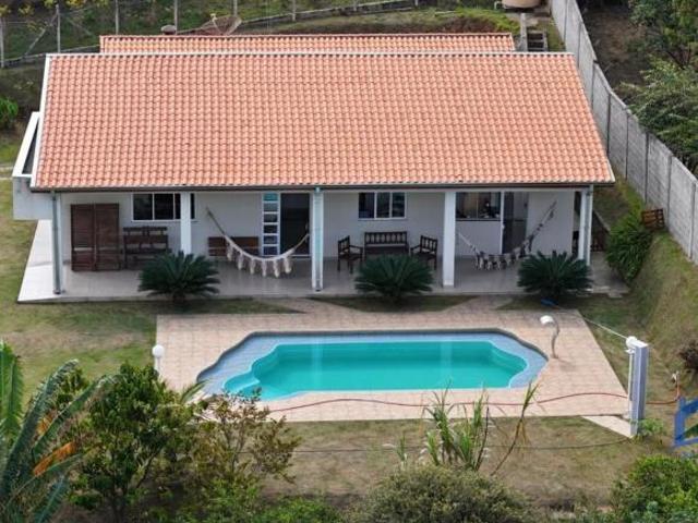 Chácara com 4 Quartos e 3 banheiros à Venda, 2.500 m² por R$ 1.600.000 Cód. ch2214