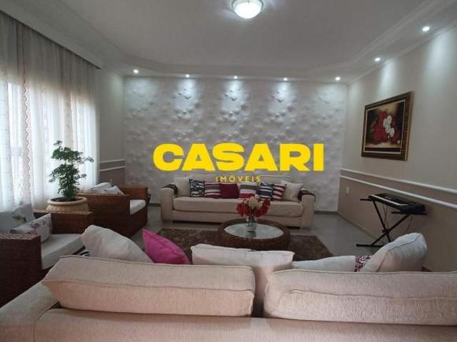 Chácara com 5 dormitórios à venda, 1110 m² por R$ 960.000,00 Colina Nova Boitu