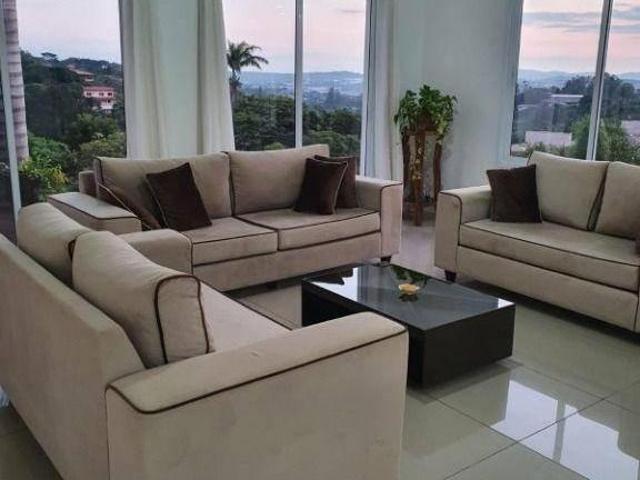 Chácara com 5 dormitórios à venda, 2866 m² por R$ 2.299.000,00 Estrada da Boiada Vinhedo/SP