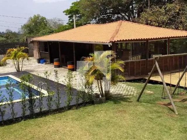 Chácara com 1000m² totais à venda, Ivoturucaia, Jundiaí, SP