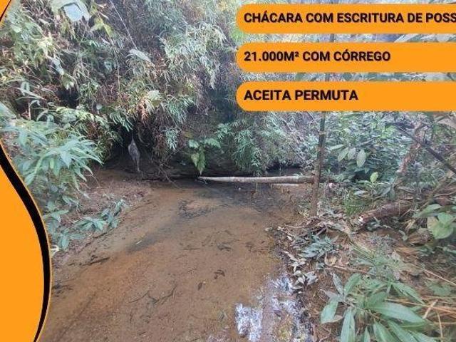 Chácara com 2 hectares e Córrego Santo Antônio do Descoberto
