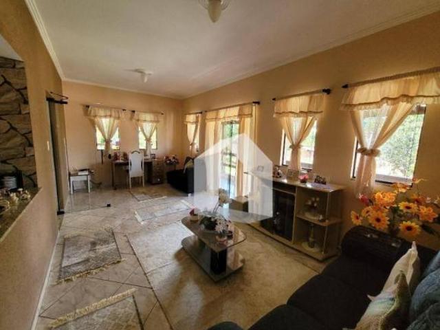 Chácara com 2 suítes à venda, terreno de 2.240m² por R$ 1.050.000 Chácaras Poços de Caldas Poços