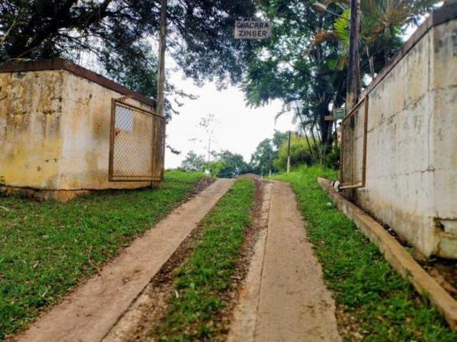 Chácara com 3 casas à Venda – Capela do Alto/SP
