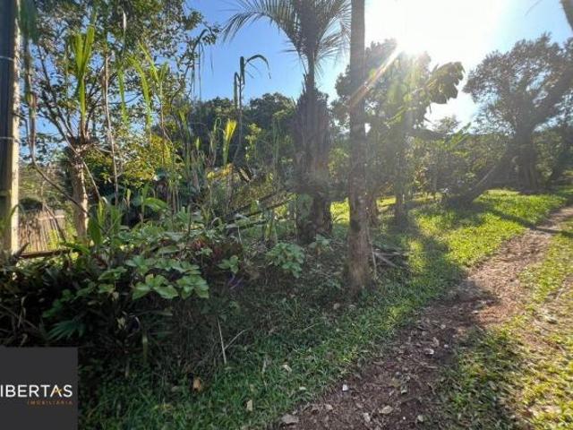 Chácara com 3 dormitórios à venda, 2000 m² por R$ 950.000,00 Loteamento Rural