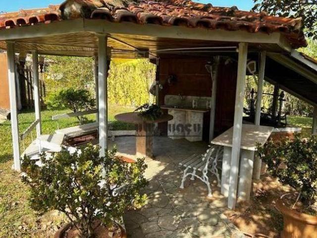 Chácara com 3 dormitórios à venda, 2520 m² por R$ 700.000,00 Bananal do Avecuia Porto Feliz/SP