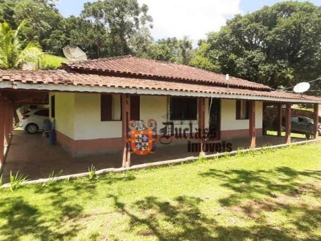 Chácara com 3 dormitórios à venda, 4300 m² por R$ 460.000,00 Centro Toledo/MG