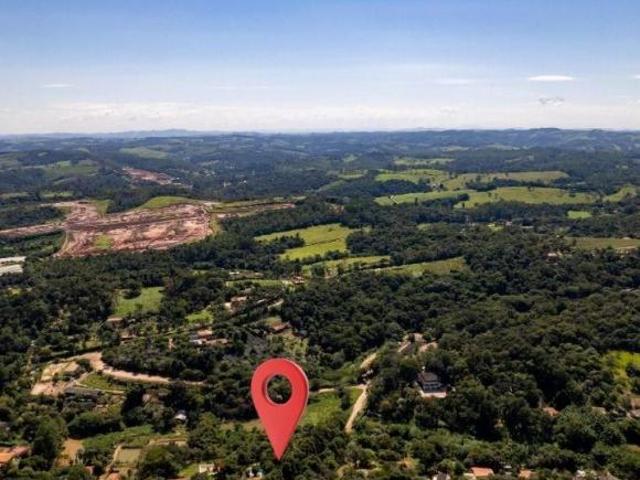 Chácara com 3 dormitórios à venda, 6440 m² por R$ 1.500.000,00 Chácara São Francisco Jundiaí/SP