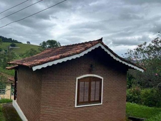 Chácara com 3 dormitórios à venda, 75800 m² por R$ 900.000,00 Zona Rural Cristina/MG