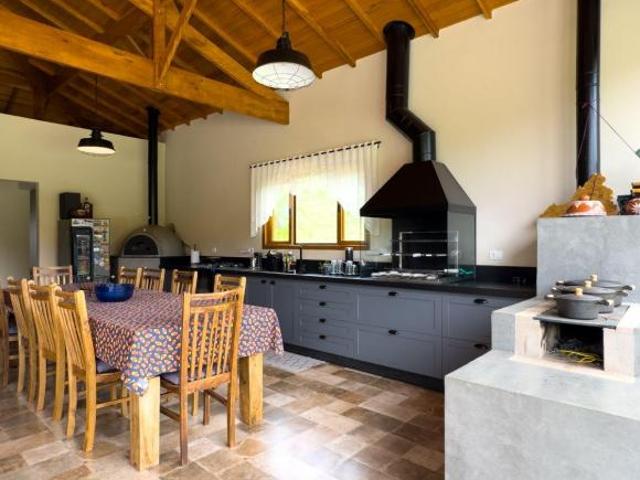 Chácara com 3 quartos à venda, 2550 m² por R$ 2.200.000 Condomínio Residencial Granja Virginia G