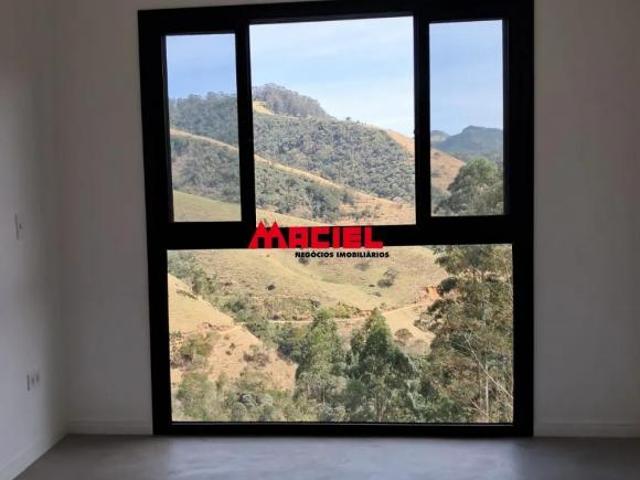 Chácara com construção em wood frame por construtora que oferece 5 anos de garantia