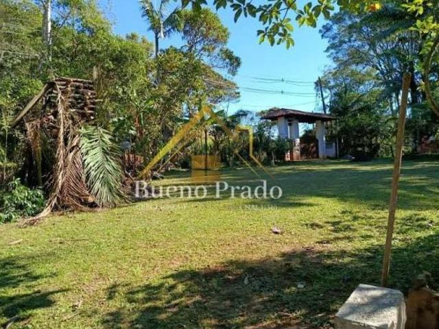 CHÁCARA COM DOIS CHÁLES EM JUQUITIBA!