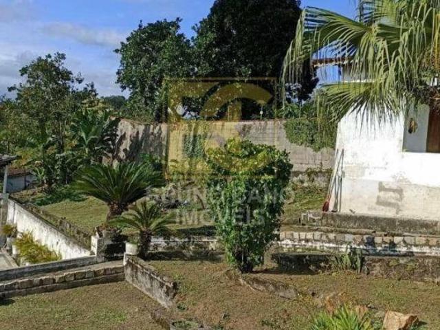 Chácara com Duas Casas, Piscina e Amplo Terreno – Itariri