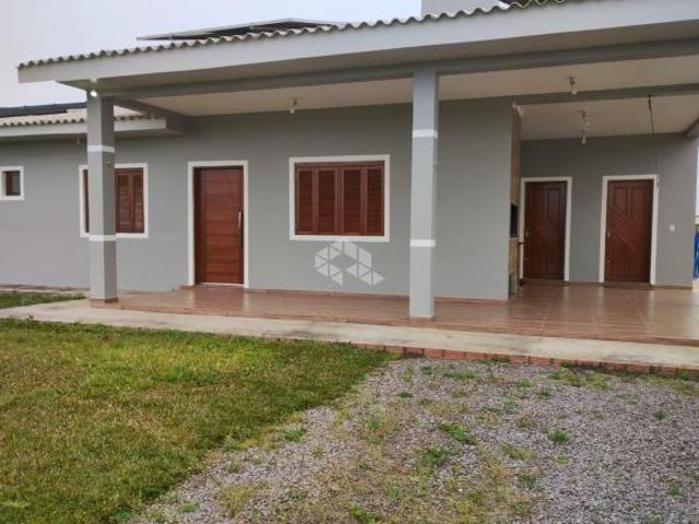 Chácara á venda com Casa, Piscina e Campo de Futebol no Boi Morto