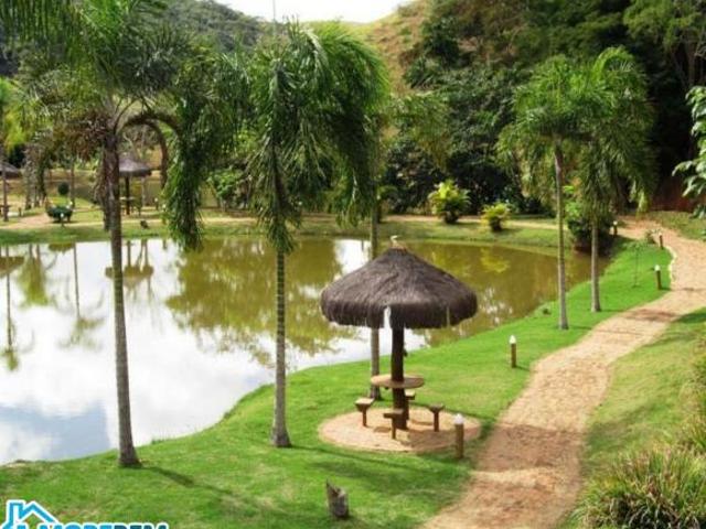 CHÁCARA COM ÓTIMA LOCALIZAÇÃO NO BAIRRO VIVENDA DOS LAGOS EM IAPU/MG. TERRENO REGULARIZADO COM ESCR