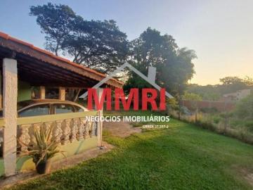 Chácara com piscina à venda em Araçoiaba da Serra SP: 3.950m²