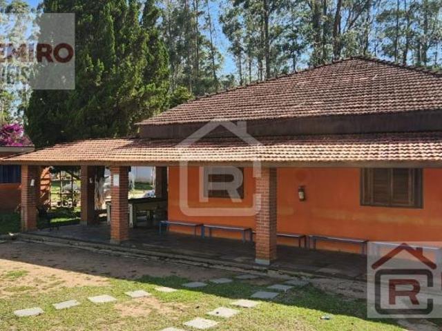 Chácara com Piscina
