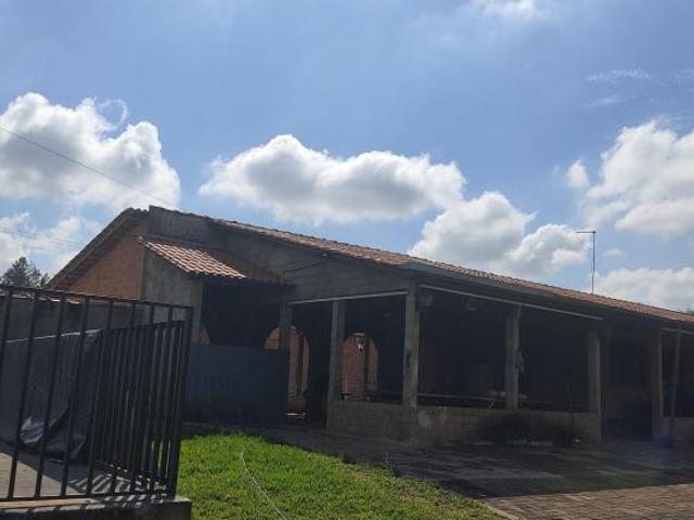 CHÁCARA COMPLETA À VENDA – SEU REFÚGIO A 35 MINUTOS DE RIBEIRÃO PRETO