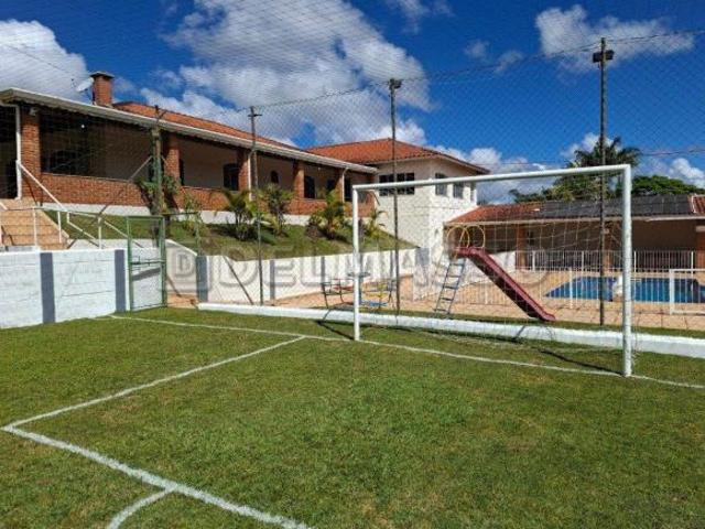 Chácara completa com 2 casas!