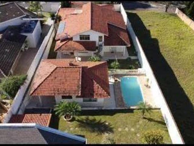 Chácara Cond fechado em Atibaia, 4 dorms, sendo 1 suíte, planejados, piscina