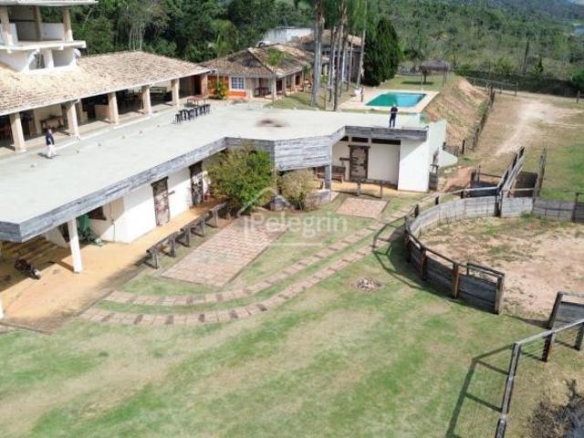 Chácara de Alto Padrão com Vista Exclusiva para a Represa de Nazaré Paulista/SP