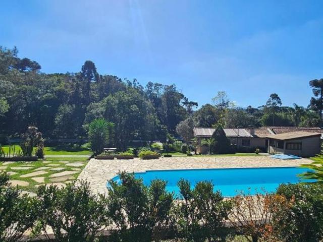 Chácara de Alto Padrão por R$ 1.870.000 no Green Fields | Piscina Aquecida e 5.704m²