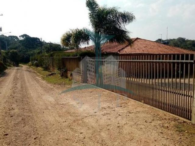 Chácara de luxo à venda em Roça Velha PR, com 4 quartos, 1 suíte e 180m² de conforto na Zona Rural