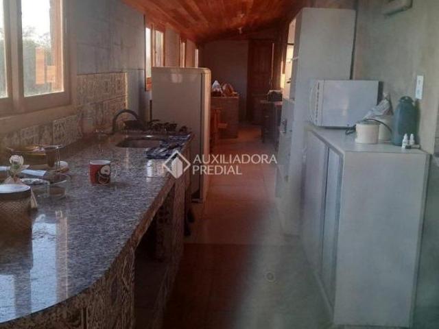 Chácara de 3.600m² com Casa, Galpão e Açude Próxima ao Centro de Glorinha