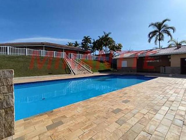 Chácara de 432m² com 4 quartos
