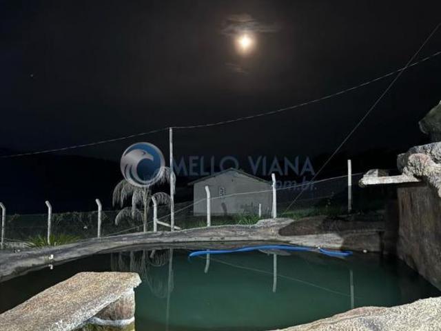 Chacara de 5000 m² com cascata