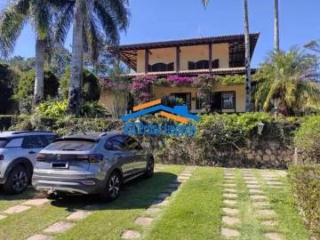 Chácara em Aldeia da Serra com 4 Dorm sendo 2 Suítes Piscina