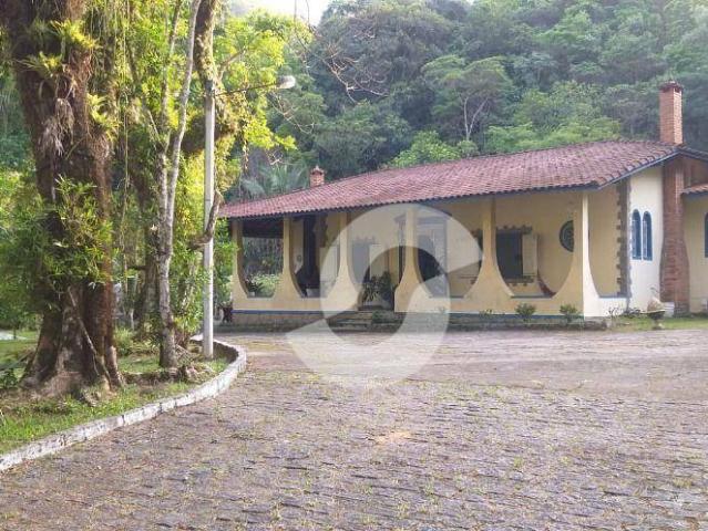 Chácara em Castália, Cachoeiras de Macacu/RJ de 120m² 5 quartos à venda por R$ 999.900,00