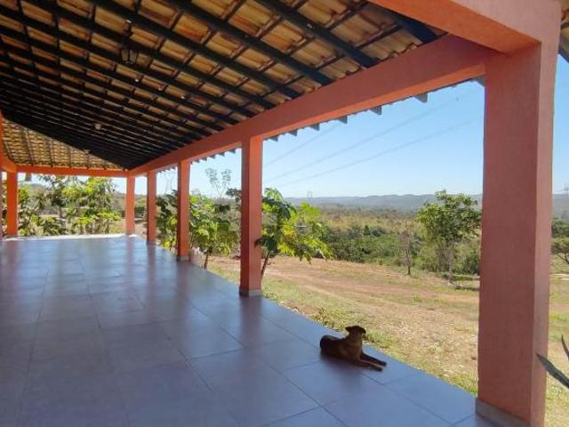 Chácara em condomínio, Casa grande, confortável. Altiplano Leste Jardim Botânico